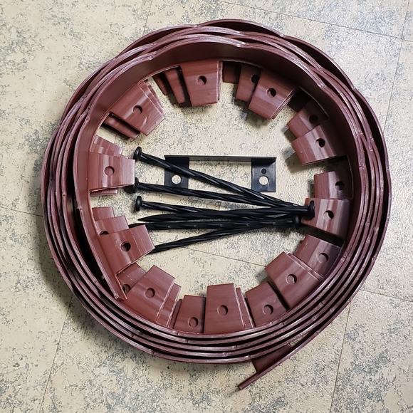 Brown No-Dig Landscape Edging - Picture 10 of 10